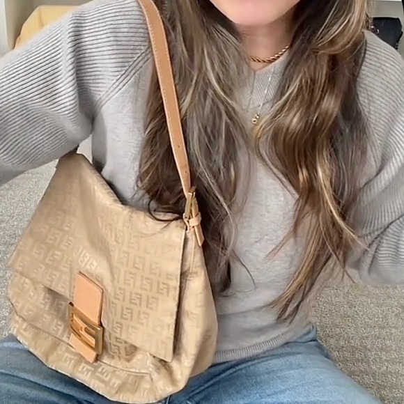 Fendi Mamma Baguette Fendi Zucca bag Tan flap bag purse nude bag - Picture 15 of 15